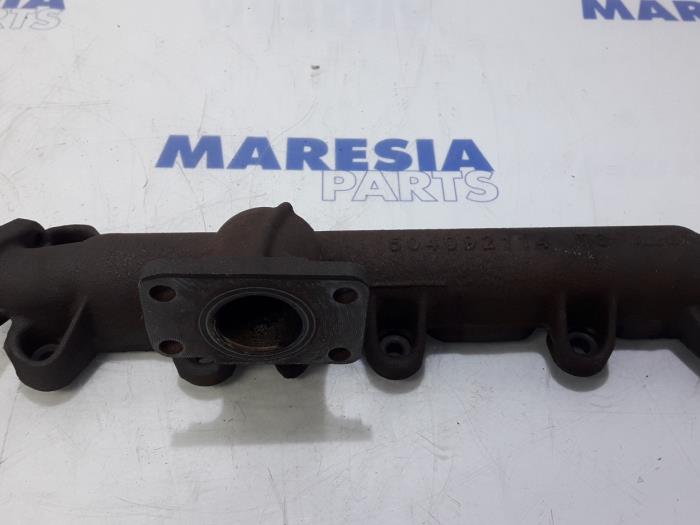 Gebrauchte Abgaskrümmer Fiat Ducato (250) 2.3 D 120 Multijet Preis € 60,00 Margenregelung angeboten von Maresia Parts