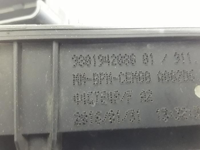 Drosselklappengehäuse van een DS DS 3 (SA) 1.2 12V PureTech 130 2017