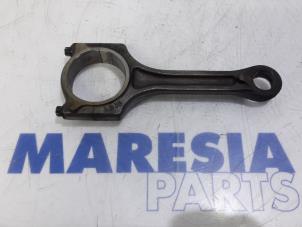 Used Connecting rod Peugeot 3008 I (0U/HU) 1.6 VTI 16V Price € 50,00 Margin scheme offered by Maresia Parts