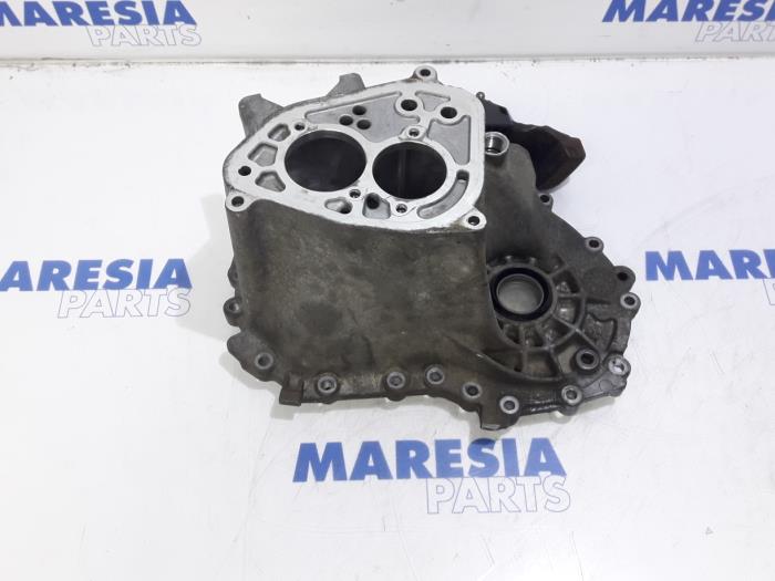 Usagé Cache boite de vitesses Peugeot 207 SW (WE/WU) 1.4 16V Vti Prix € 75,00 Règlement à la marge proposé par Maresia Parts