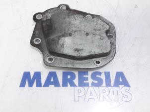 Używane Pokrywa skrzyni biegów Peugeot 508 SW (8E/8U) 1.6 THP 16V Cena € 50,00 Procedura marży oferowane przez Maresia Parts