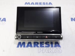 Used Navigation display Citroen C3 Aircross (2C/2R) 1.2 PureTech 82 Price € 393,75 Margin scheme offered by Maresia Parts