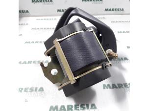 Used Rear seatbelt, left Renault Espace (JE) 3.0i V6 24V Price € 25,00 Margin scheme offered by Maresia Parts