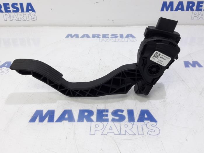 Begagnade Gaspedalsensor Citroen C3 Aircross I (2C/2R) 1.2 PureTech 82 Pris € 20,00 Marginaltabell erbjuds av Maresia Parts