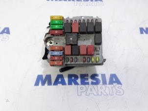Usagé Boîte à fusibles Fiat Bravo (198A) 1.6 JTD Multijet 120 Prix € 50,00 Règlement à la marge proposé par Maresia Parts