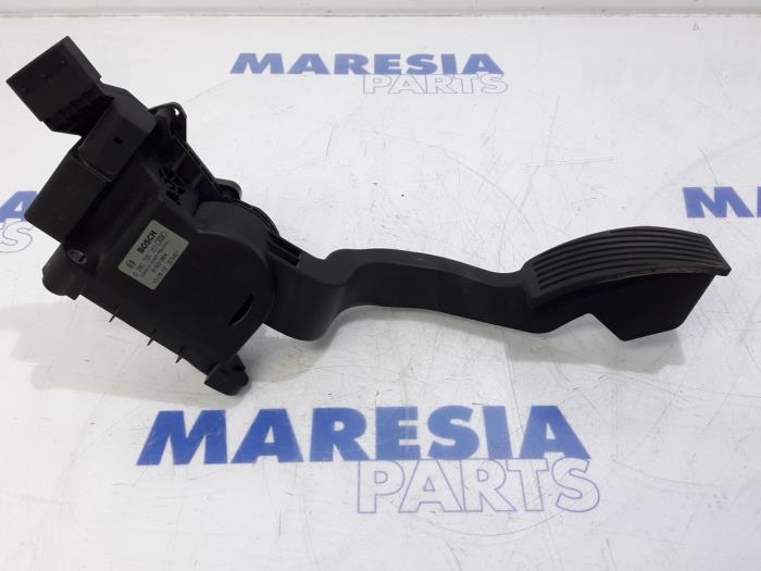 Begagnade Gaspedalsensor Fiat Doblo Cargo (263) 1.6 D Multijet Pris € 48,40 Inklusive moms erbjuds av Maresia Parts