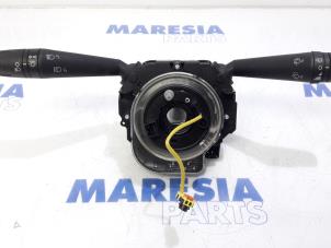 Usagé Commodo d'essuie glace Fiat Tipo (356H/357H) 1.4 16V Prix € 105,00 Règlement à la marge proposé par Maresia Parts