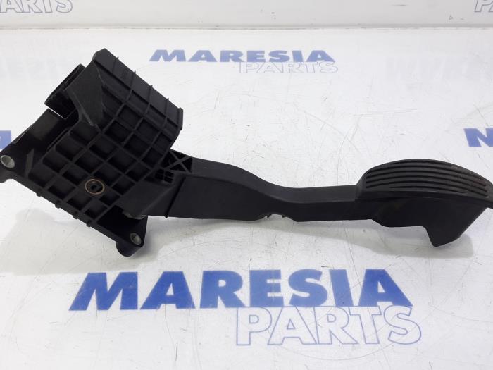 Begagnade Gaspedalsensor Fiat 500 (312) 0.9 TwinAir 85 Pris € 19,99 Marginaltabell erbjuds av Maresia Parts