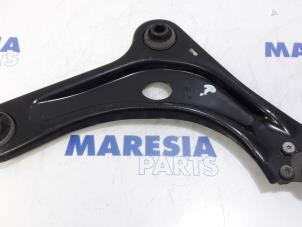 Used Front lower wishbone, right Citroen DS3 (SA) 1.6 e-HDi Price € 25,00 Margin scheme offered by Maresia Parts