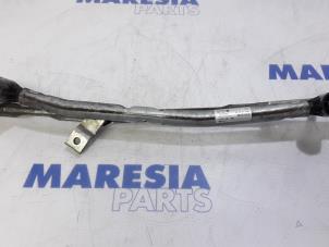 Used Wiper mechanism Fiat Doblo Cargo (263) 1.6 D Multijet Price € 48,40 Inclusive VAT offered by Maresia Parts