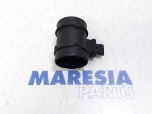 Used Airflow meter Fiat Doblo Cargo (263) 1.6 D Multijet Price € 30,25 Inclusive VAT offered by Maresia Parts
