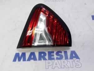 Used Taillight, left Renault Captur (2R) 1.2 TCE 16V EDC Price € 30,00 Margin scheme offered by Maresia Parts