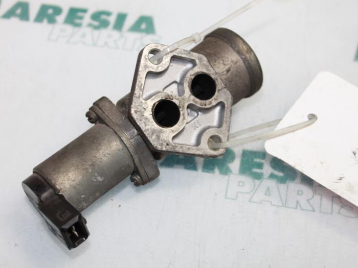 Gebrauchte AGR Ventil Renault Laguna I (B56) 2.0 Preis € 35,00 Margenregelung angeboten von Maresia Parts