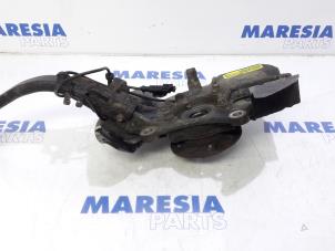 Used Knuckle, front right Alfa Romeo 159 Sportwagon (939BX) 1.9 JTDm 16V Price € 39,99 Margin scheme offered by Maresia Parts