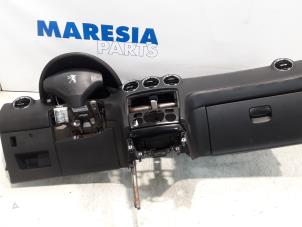 Używane Zestaw poduszki powietrznej Peugeot 308 CC (4B) 2.0 HDi 16V Euro 5 FAP Cena € 525,00 Procedura marży oferowane przez Maresia Parts