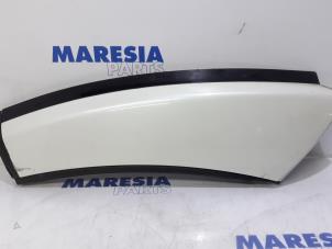Used C-style sealing cover left Peugeot 308 CC (4B) 2.0 HDi 16V Euro 5 FAP Price € 105,00 Margin scheme offered by Maresia Parts