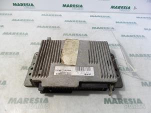 Used Engine management computer Renault Megane Scénic (JA) 2.0 RT Price € 50,00 Margin scheme offered by Maresia Parts