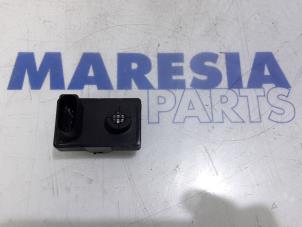 Used Sensor (other) Alfa Romeo 159 Sportwagon (939BX) 1.9 JTDm 16V Price € 35,00 Margin scheme offered by Maresia Parts