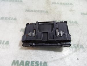 Used Card reader (lock) Renault Scénic II (JM) 1.5 dCi 85 Price € 25,00 Margin scheme offered by Maresia Parts