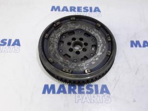 Used Flywheel Renault Grand Scénic III (JZ) 1.5 dCi 110 Price € 157,50 Margin scheme offered by Maresia Parts