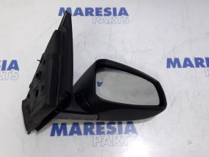 Gebrauchte Außenspiegel rechts Renault Megane III Grandtour (KZ) 1.5 dCi 90 Preis € 75,00 Margenregelung angeboten von Maresia Parts