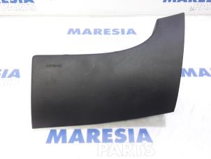 Usagé Airbag droite (tableau de bord) Peugeot 207 CC (WB) 1.6 16V Prix € 75,00 Règlement à la marge proposé par Maresia Parts