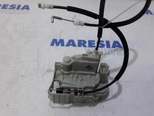 Used Rear door lock mechanism 4-door, left Fiat Bravo (198A) 1.4 T-Jet 16V 150 Price € 30,00 Margin scheme offered by Maresia Parts