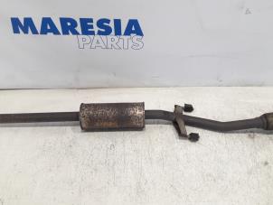 Used Exhaust middle silencer Peugeot 207 CC (WB) 1.6 16V THP Price € 75,00 Margin scheme offered by Maresia Parts