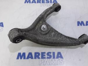Usagé Bras de suspension arrière droit Peugeot 508 (8D) 1.6 HDiF 16V Prix € 50,00 Règlement à la marge proposé par Maresia Parts