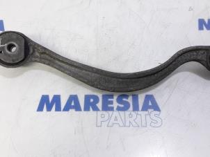Używane Pret reakcyjny lewy tyl Peugeot 508 (8D) 1.6 HDiF 16V Cena € 35,00 Procedura marży oferowane przez Maresia Parts