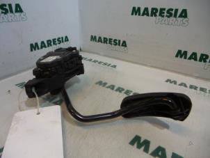 Used Throttle pedal position sensor Renault Trafic New (FL) 1.9 dCi 82 16V Price € 35,00 Margin scheme offered by Maresia Parts