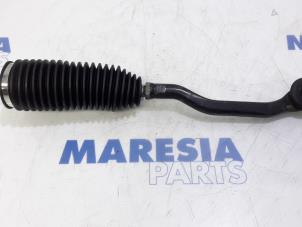 Used Tie rod, left Renault Megane III Grandtour (KZ) 1.5 dCi 90 Price € 35,00 Margin scheme offered by Maresia Parts