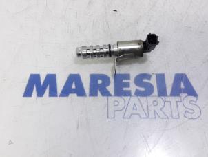 Used Camshaft adjuster Renault Laguna III (BT) 2.0 16V Price € 35,00 Margin scheme offered by Maresia Parts