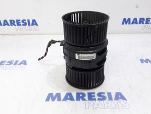 Used Heating and ventilation fan motor Renault Grand Scénic III (JZ) 1.5 dCi 110 Price € 50,00 Margin scheme offered by Maresia Parts