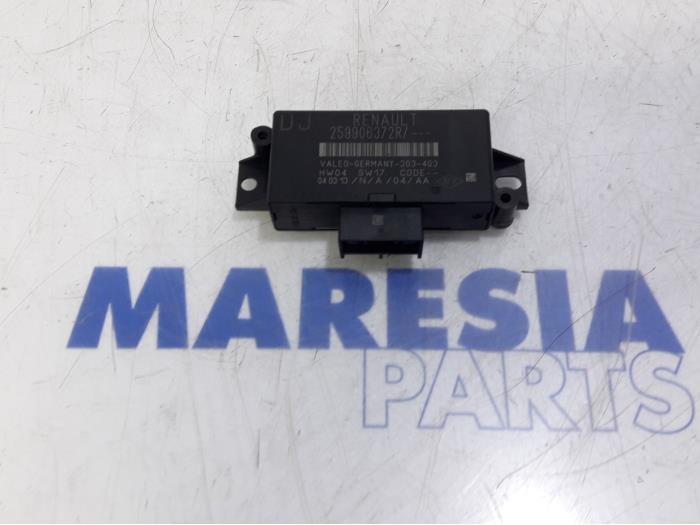 PDC Module from a Renault Grand Scénic III (JZ) 1.5 dCi 110 2013