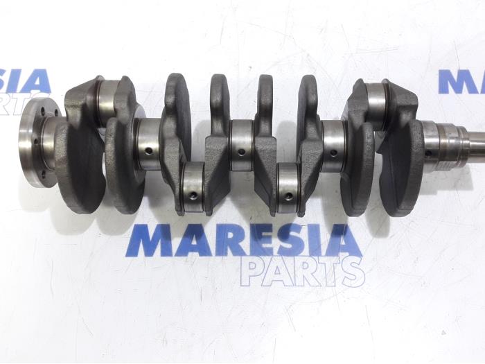 Usagé Vilebrequin Peugeot 5008 I (0A/0E) 1.6 HDiF 16V Prix € 99,95 Règlement à la marge proposé par Maresia Parts