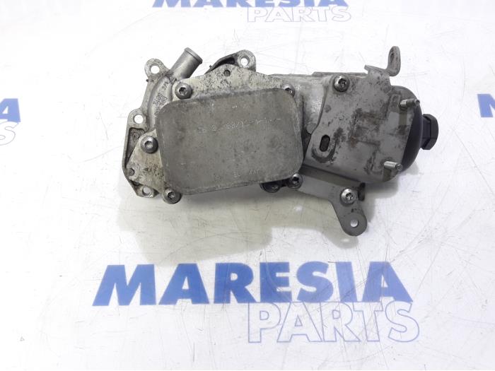 Gebrauchte Ölfilterhalter Peugeot 5008 I (0A/0E) 1.6 HDiF 16V Preis € 50,00 Margenregelung angeboten von Maresia Parts