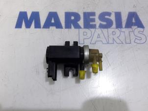 Usados Regulador de presión turbo Peugeot 5008 I (0A/0E) 1.6 HDiF 16V Precio € 50,00 Norma de margen ofrecido por Maresia Parts