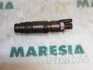 Used Injector (diesel) Citroen Saxo 1.5 D Price € 50,00 Margin scheme offered by Maresia Parts