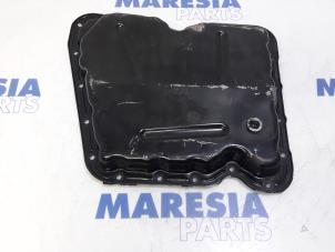 Używane Miska olejowa Renault Master IV (MA/MB/MC/MD/MH/MF/MG/MH) 2.3 dCi 135 16V FWD Cena € 60,50 Z VAT oferowane przez Maresia Parts
