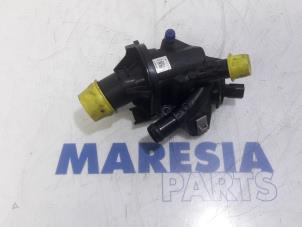 Usagé Boîtier thermostat Renault Master IV (MA/MB/MC/MD/MH/MF/MG/MH) 2.3 dCi 135 16V FWD Prix € 60,50 Prix TTC proposé par Maresia Parts