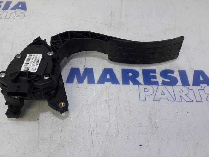 Begagnade Gaspedalsensor Renault Clio IV (5R) 0.9 Energy TCE 90 12V Pris € 20,00 Marginaltabell erbjuds av Maresia Parts