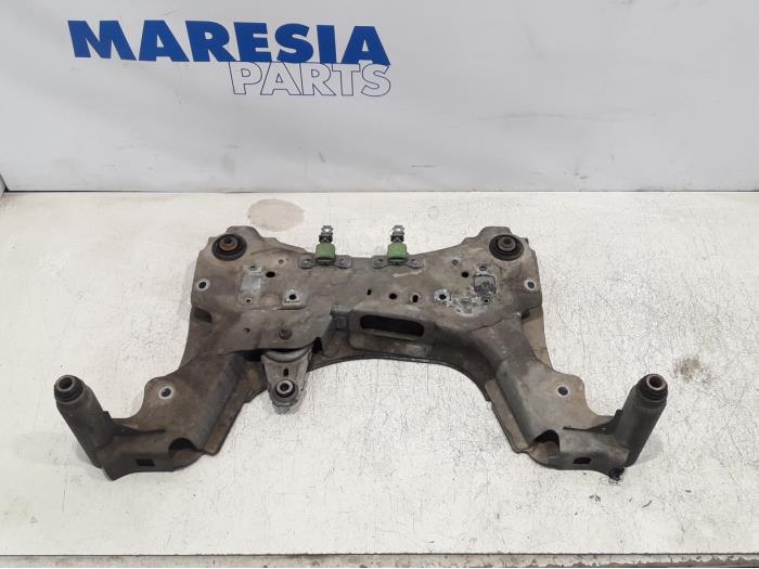 Usagé Faux châssis Renault Grand Scénic III (JZ) 1.5 dCi 110 Prix € 79,00 Règlement à la marge proposé par Maresia Parts