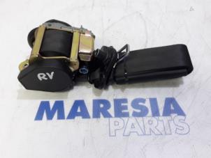 Used Front seatbelt, right Renault Clio IV (5R) 0.9 Energy TCE 90 12V Price € 105,00 Margin scheme offered by Maresia Parts
