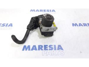 Używane Pompa ABS Citroen C3 (FC/FL/FT) 1.4 Cena € 131,25 Procedura marży oferowane przez Maresia Parts