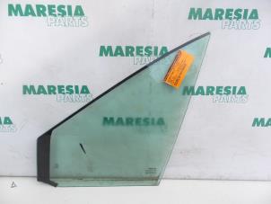 Used Quarter light, front left Renault Scénic II (JM) 1.5 dCi 85 Price € 30,00 Margin scheme offered by Maresia Parts