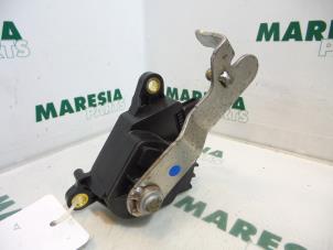 Used Throttle pedal position sensor Renault Scénic II (JM) 1.5 dCi 85 Price € 50,00 Margin scheme offered by Maresia Parts