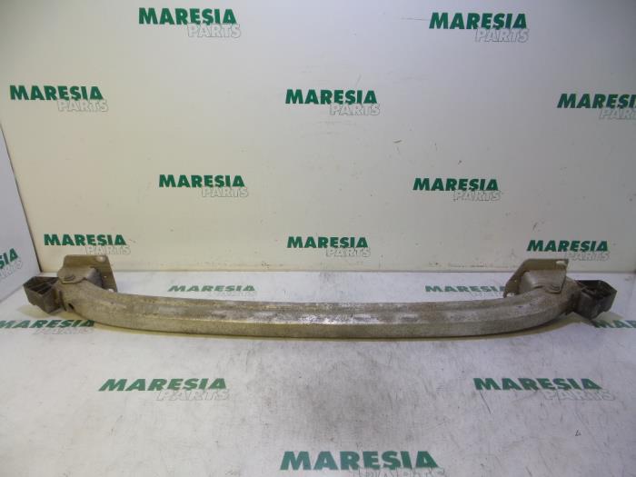 Rear bumper frame from a Renault Grand Scénic II (JM) 1.5 dCi 100 2004