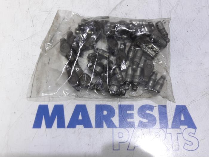 Gebrauchte Ventilstößel Peugeot 208 I (CA/CC/CK/CL) 1.6 16V GTI Preis € 50,00 Margenregelung angeboten von Maresia Parts