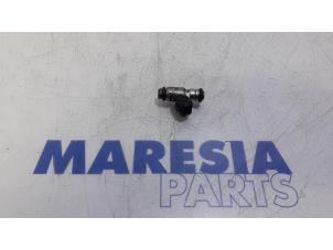 Usados Inyector (inyección de gasolina) Fiat Panda (169) 1.2 Fire Precio € 20,00 Norma de margen ofrecido por Maresia Parts